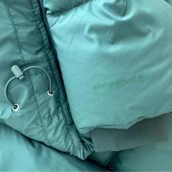 NWT Patagonia Women's Silent Down Jacket Coat XS Northern Green $269 - Picture 9 of 12